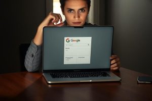 Googleフォームの確認メールが届かないときの解決策